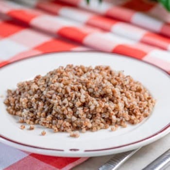 Гречка на курячому бульоні з маслом