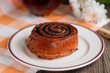 Булочка з маком