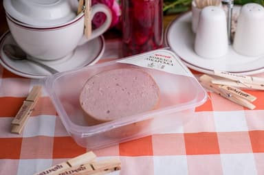 Ковбаса лікарська в упаковці