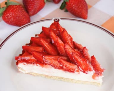 Пиріг із полуницею